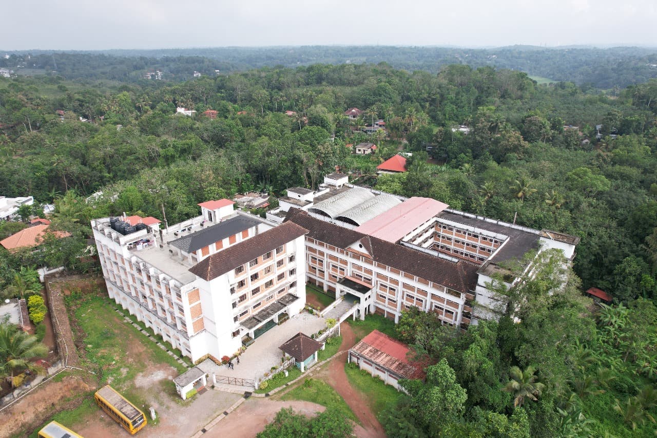 Saintgits College of Engineering Kottayam Academic Building photo 1